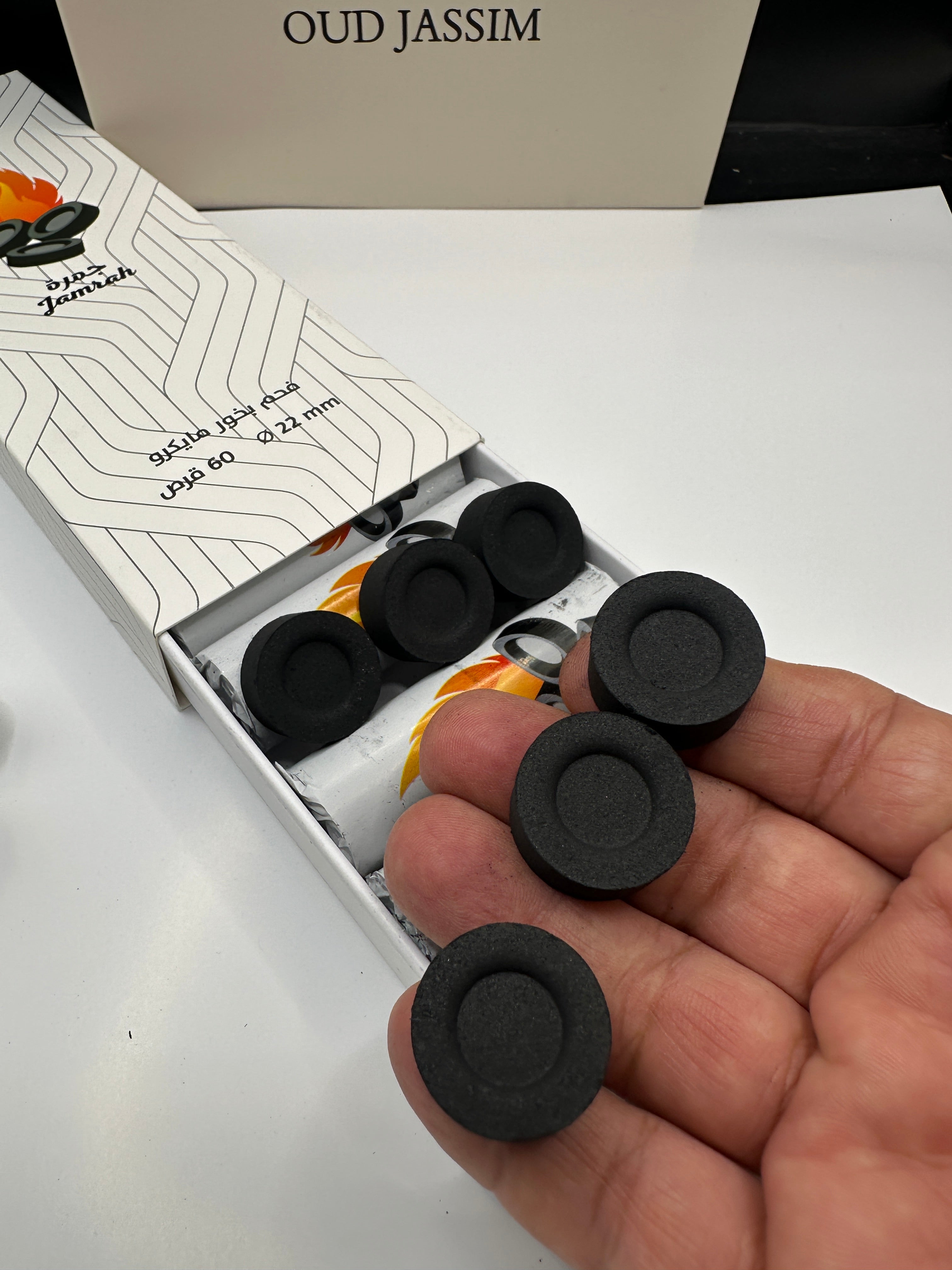 فحم مايكرو (جمرة) بوكس ٦٠ حبة Micro-size charcoal (60 piecs)